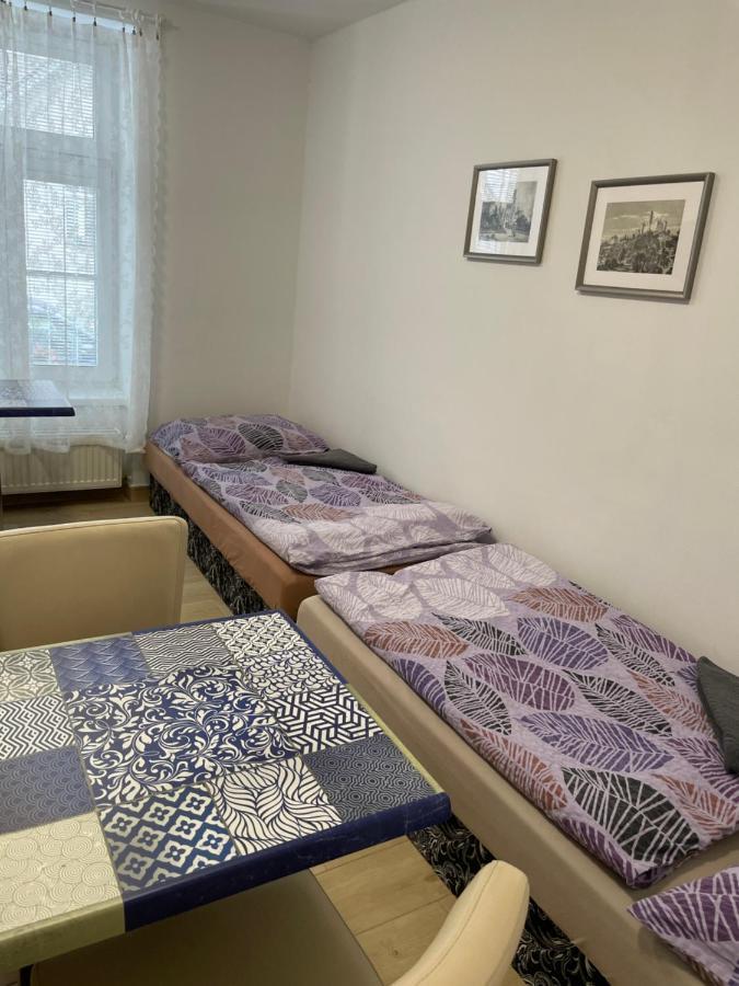 Hluboká nad Vltavou Cetnicka Stanice Hluboka מראה חיצוני תמונה